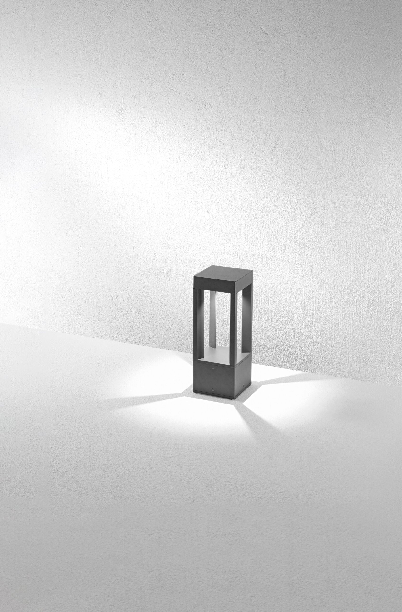 Paletto da Giardino Varjo4 5029 Isyluce Antracite