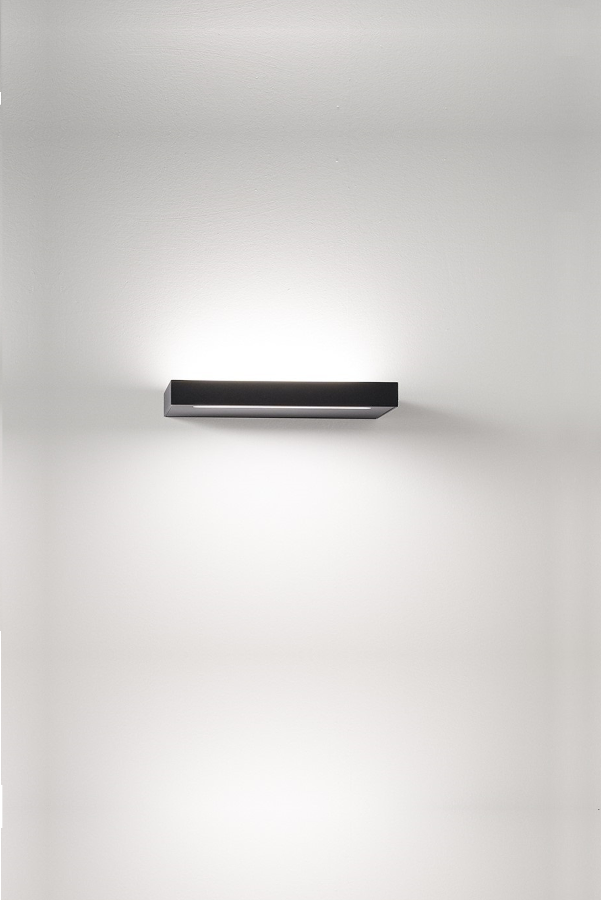 Lampada da terra Perenz Floor 8188 N LC nero con ricarica wireless