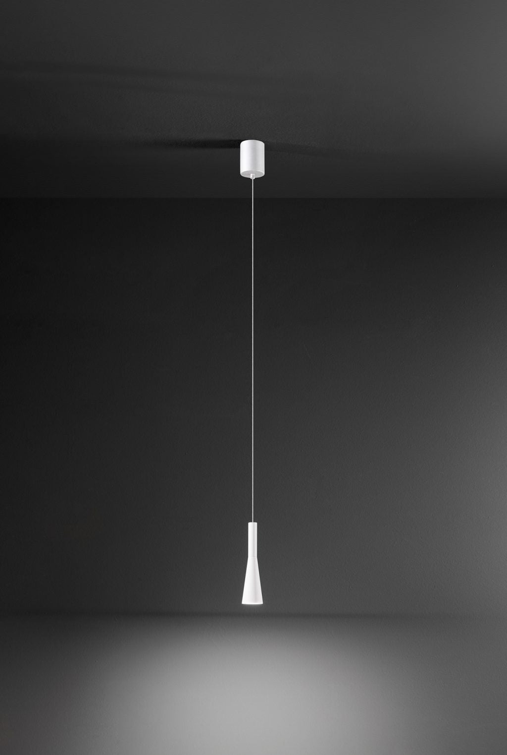 Perenz Cone 8206 sospensione bianco