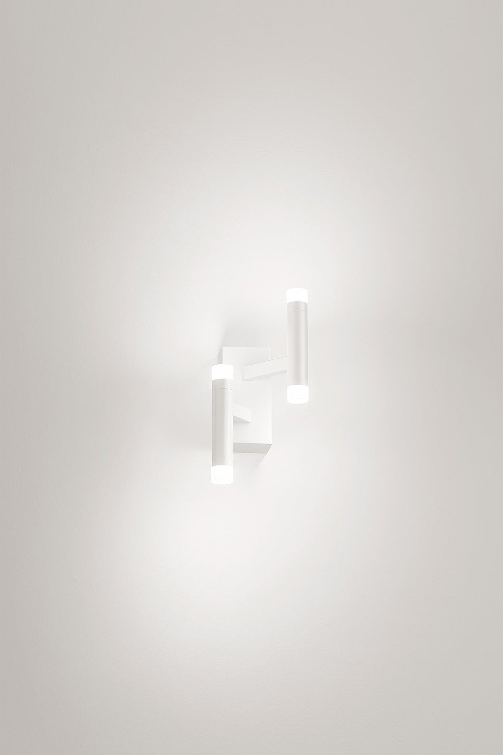 Applique LED Dimmerabile Biemissione 12W Bianca o Oro Perenz Candles 8272 B LC Bianco