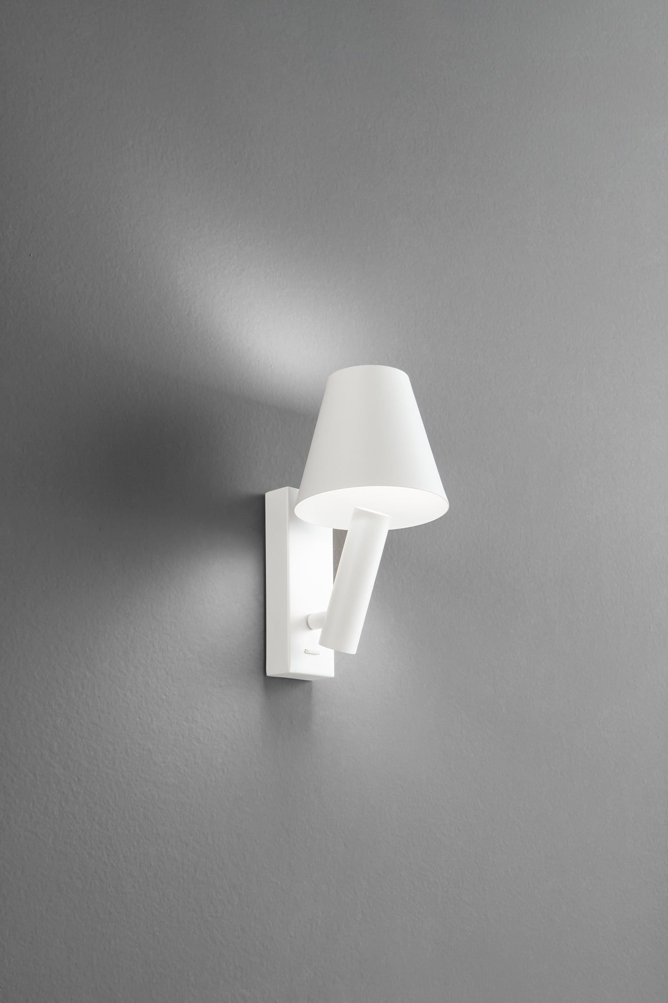 Applique Perenz Reverse 8472 B LC bianco orientabile