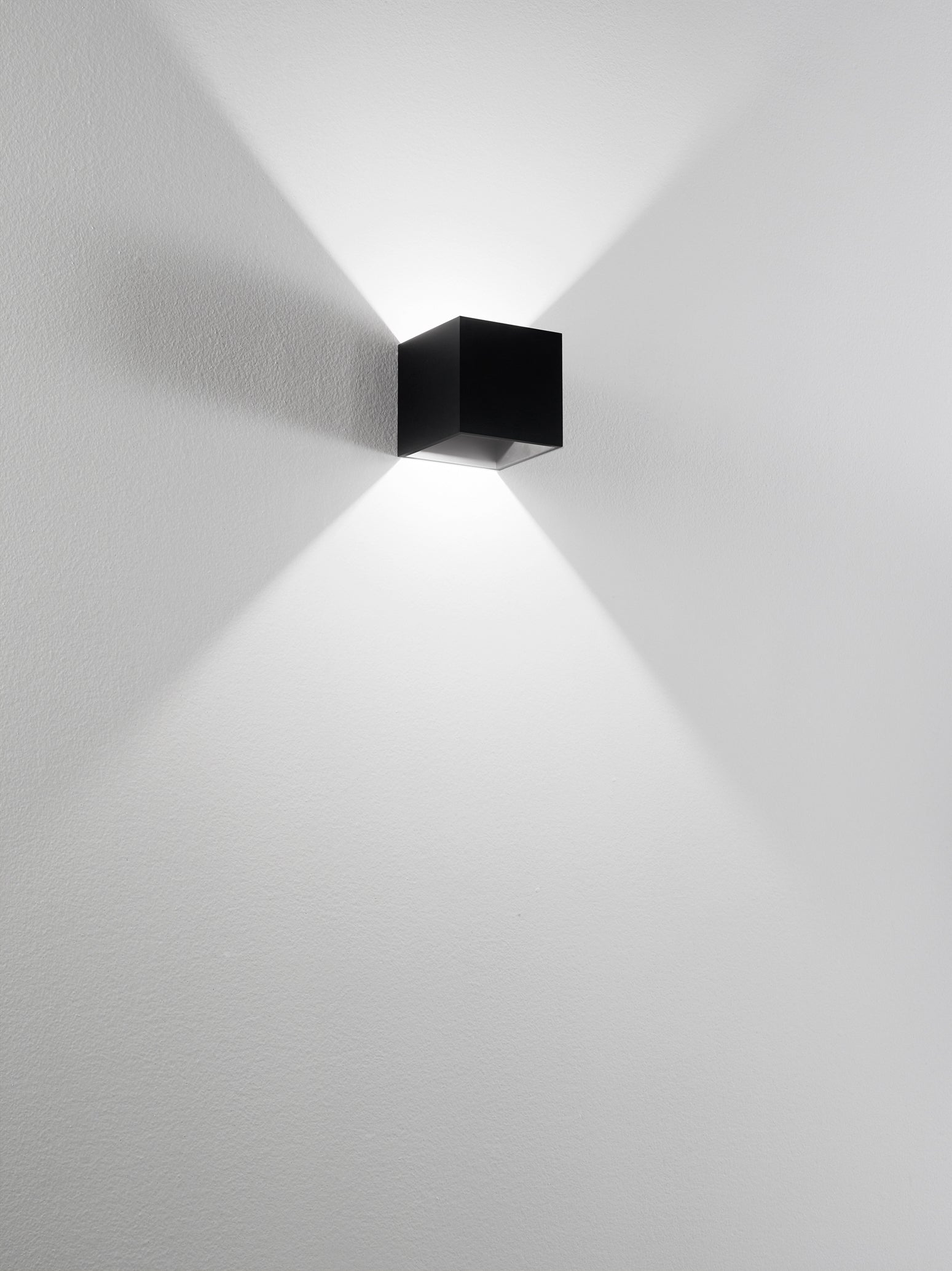 Applique da Parete Isyluce Cubo Kubie 950/950B LED 10W 3000K