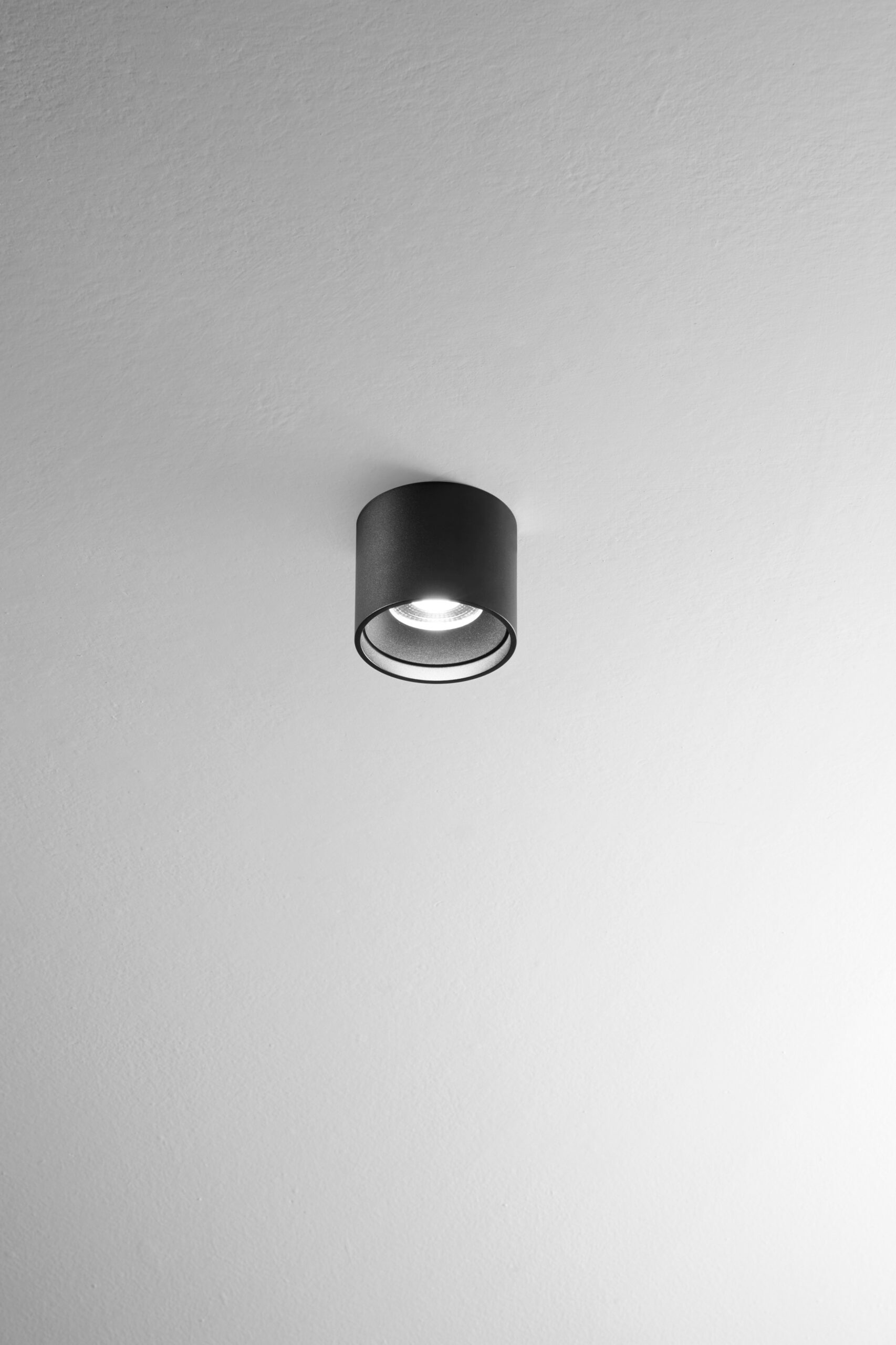 Plafone Isyluce Focus 110 966/966B LED COB 16W 3000K