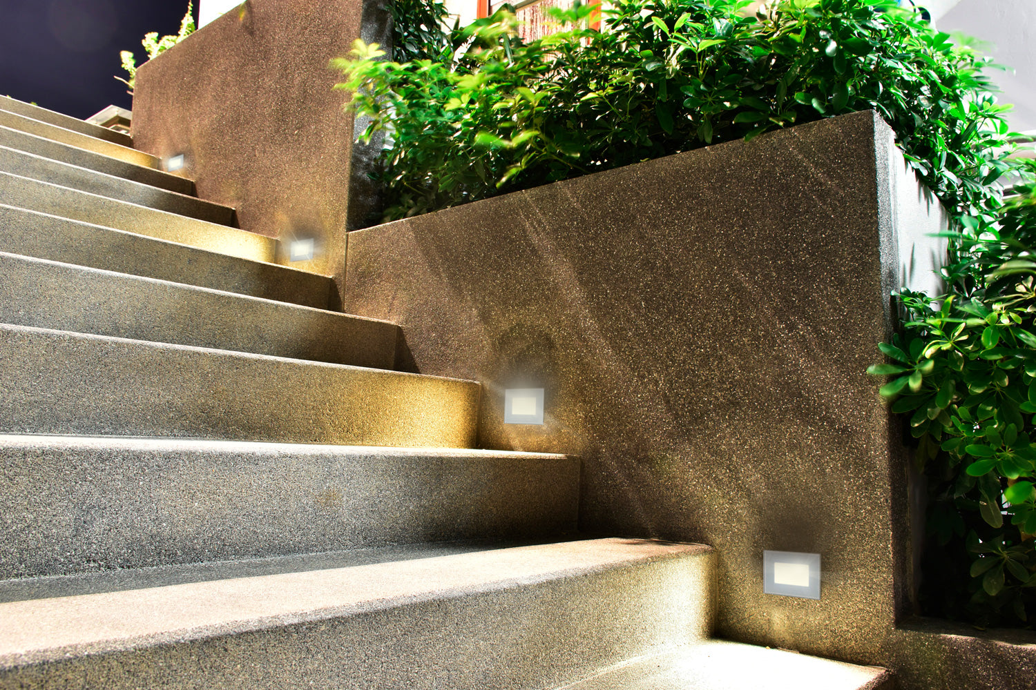 Segnapasso 503 vetro fascio simmetrico per esterno IP66 – ARONA301 – Botlighting