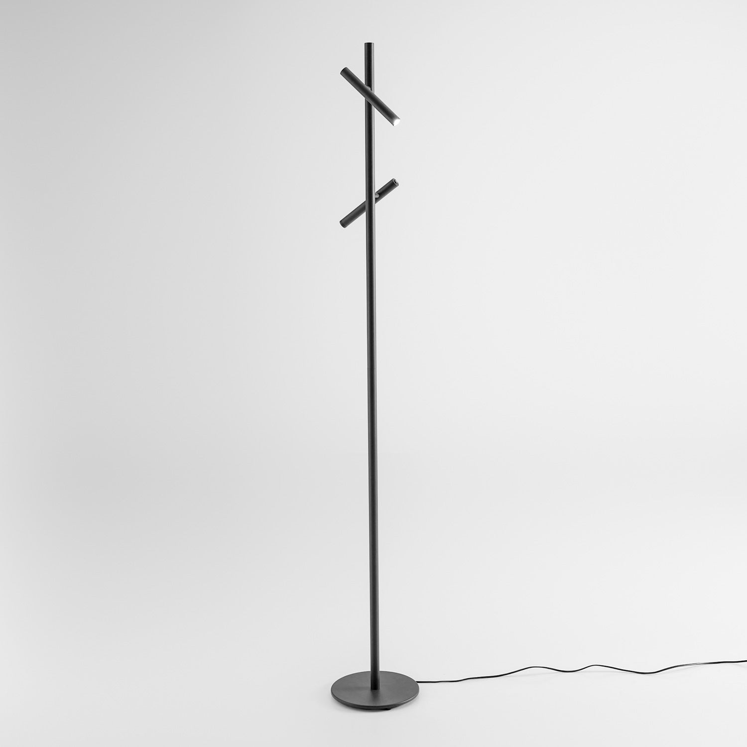 Piantana LED Doppio Spot Orientabile 350° Dimmerabile Nero Opaco – Gea Luce GPIN40