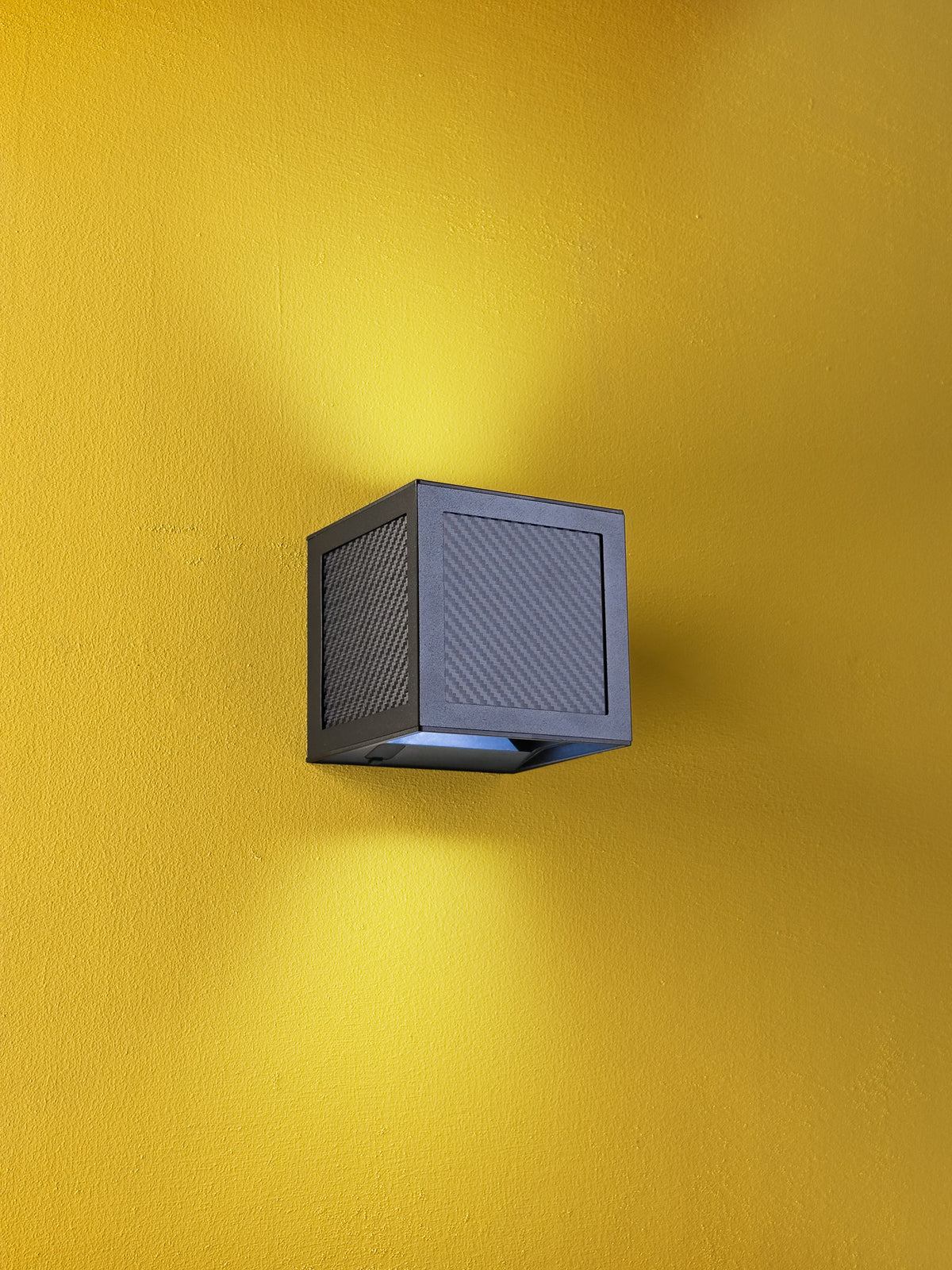Applique solare da esterno doppio fascio acceso - Bot Lighting MARBELLA10SUN