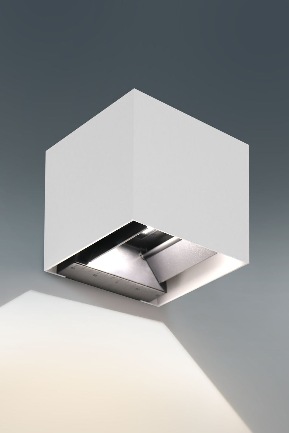 Applique solare da esterno bianco - Bot Lighting MARBELLA9SUN