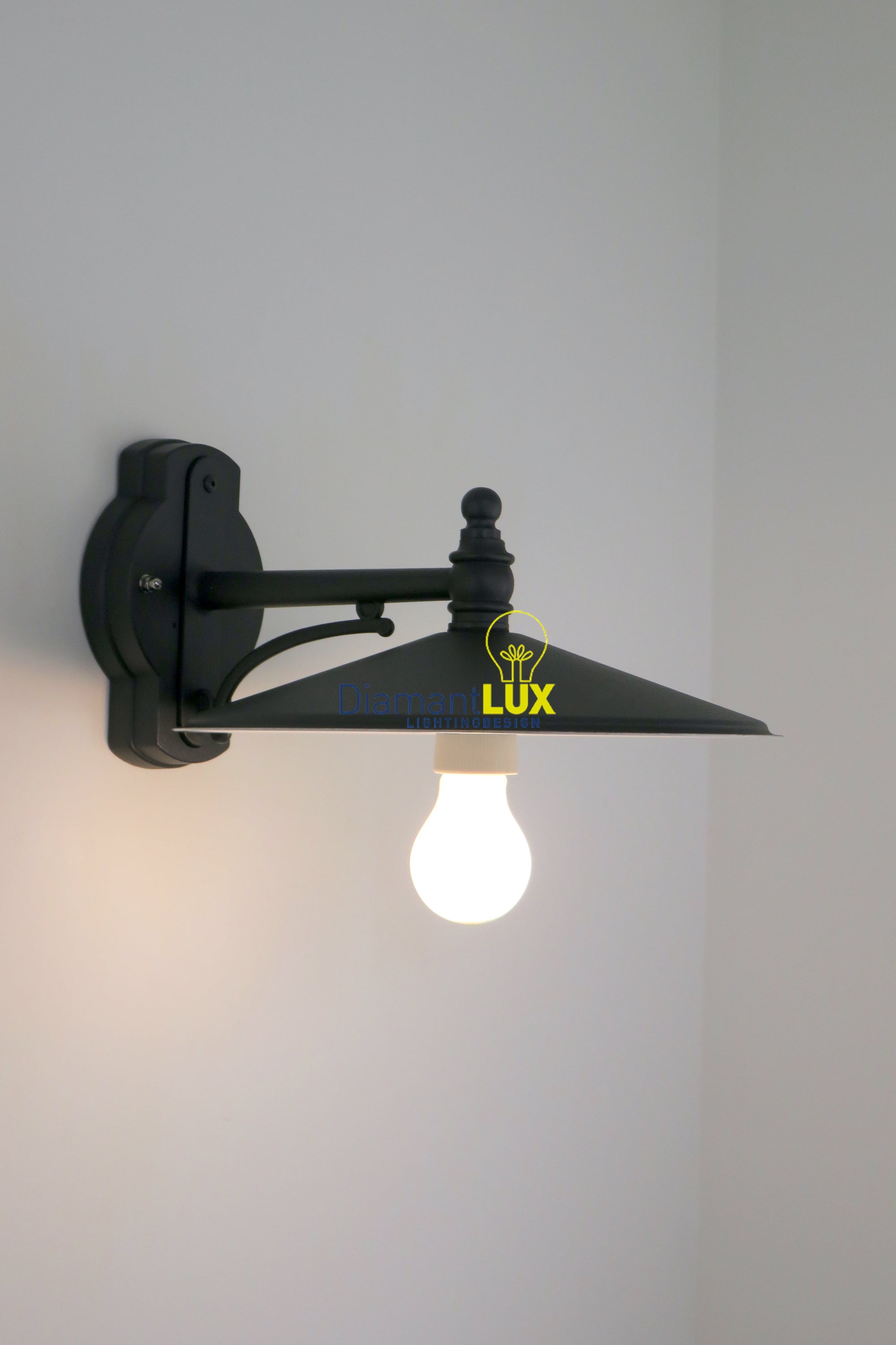 Applique Esterno Classica E27 Antracite IP23 - SURYA 4X210 LO