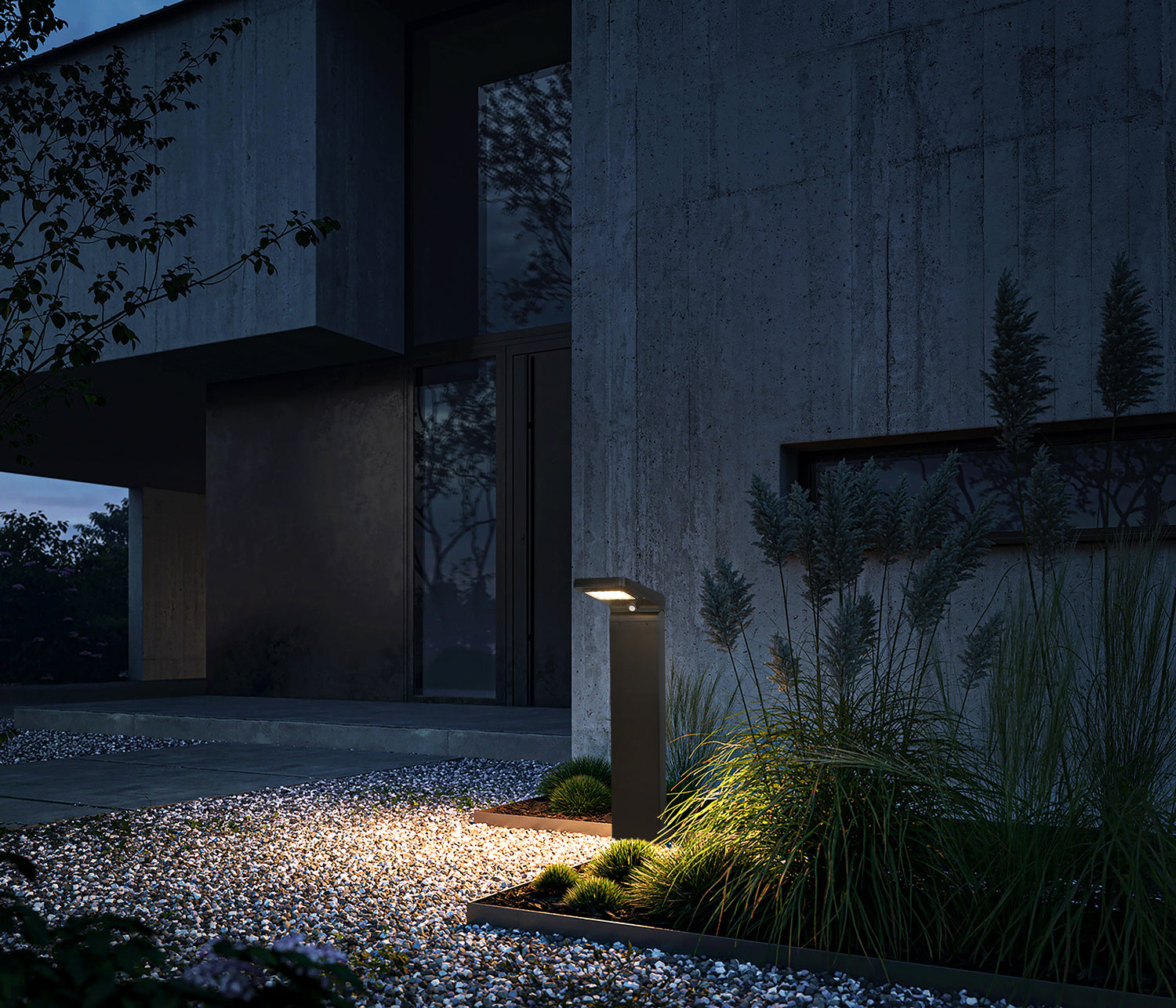 Palo solare da giardino installato di notte - Bot Lighting YUMA1200P