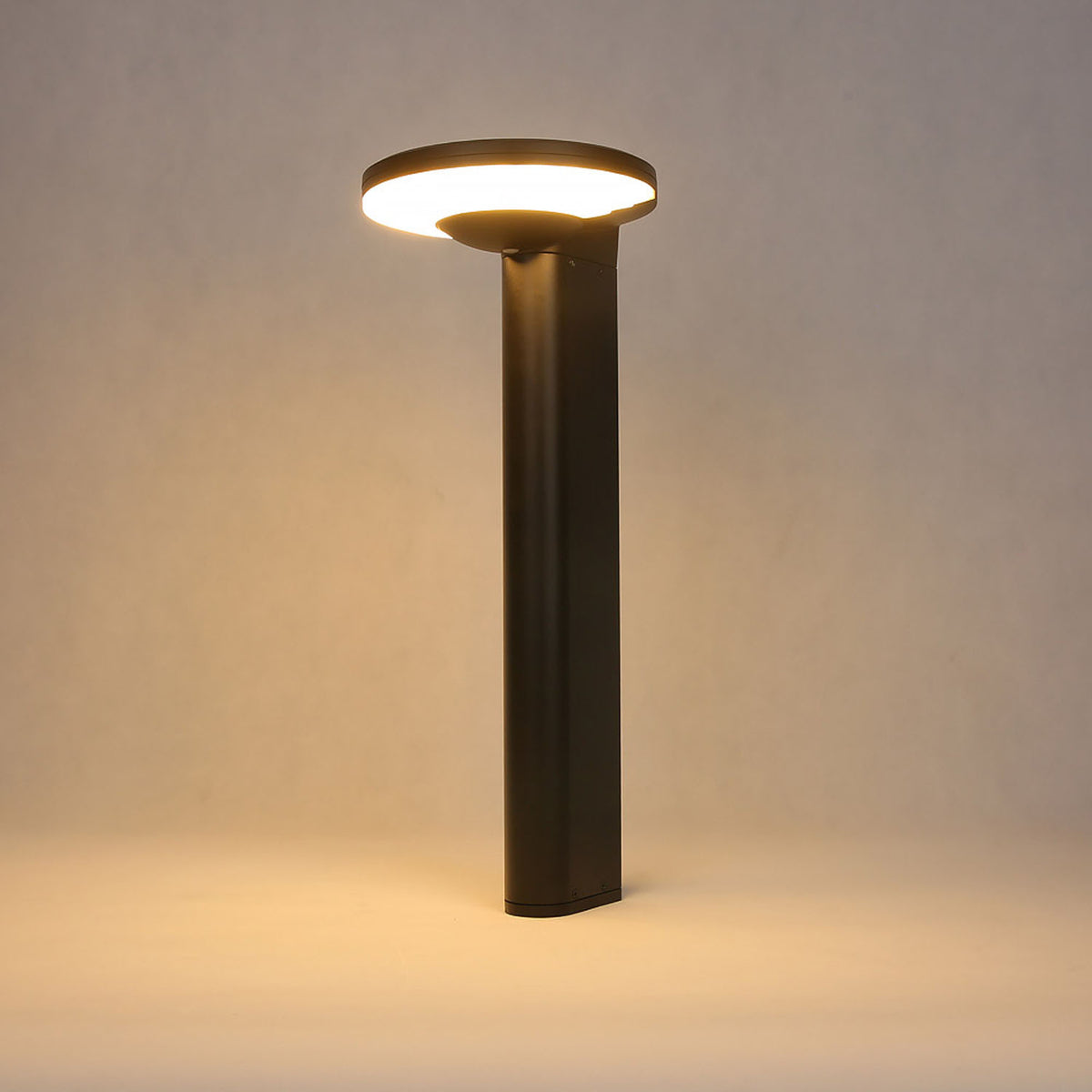 Palo solare da giardino installato - Bot Lighting YUMA350P