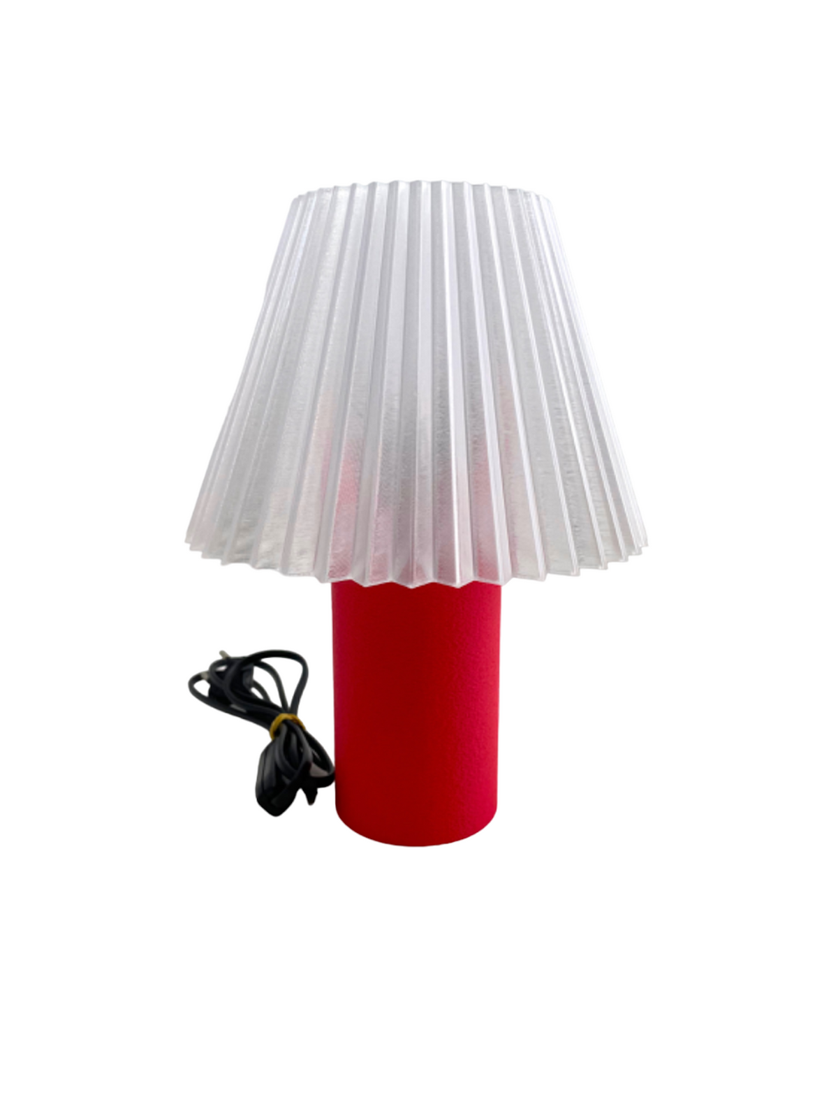 Lampada da comodino SIENA KreoLumo stampata in 3D, base rossa e paralume plissettato traslucido