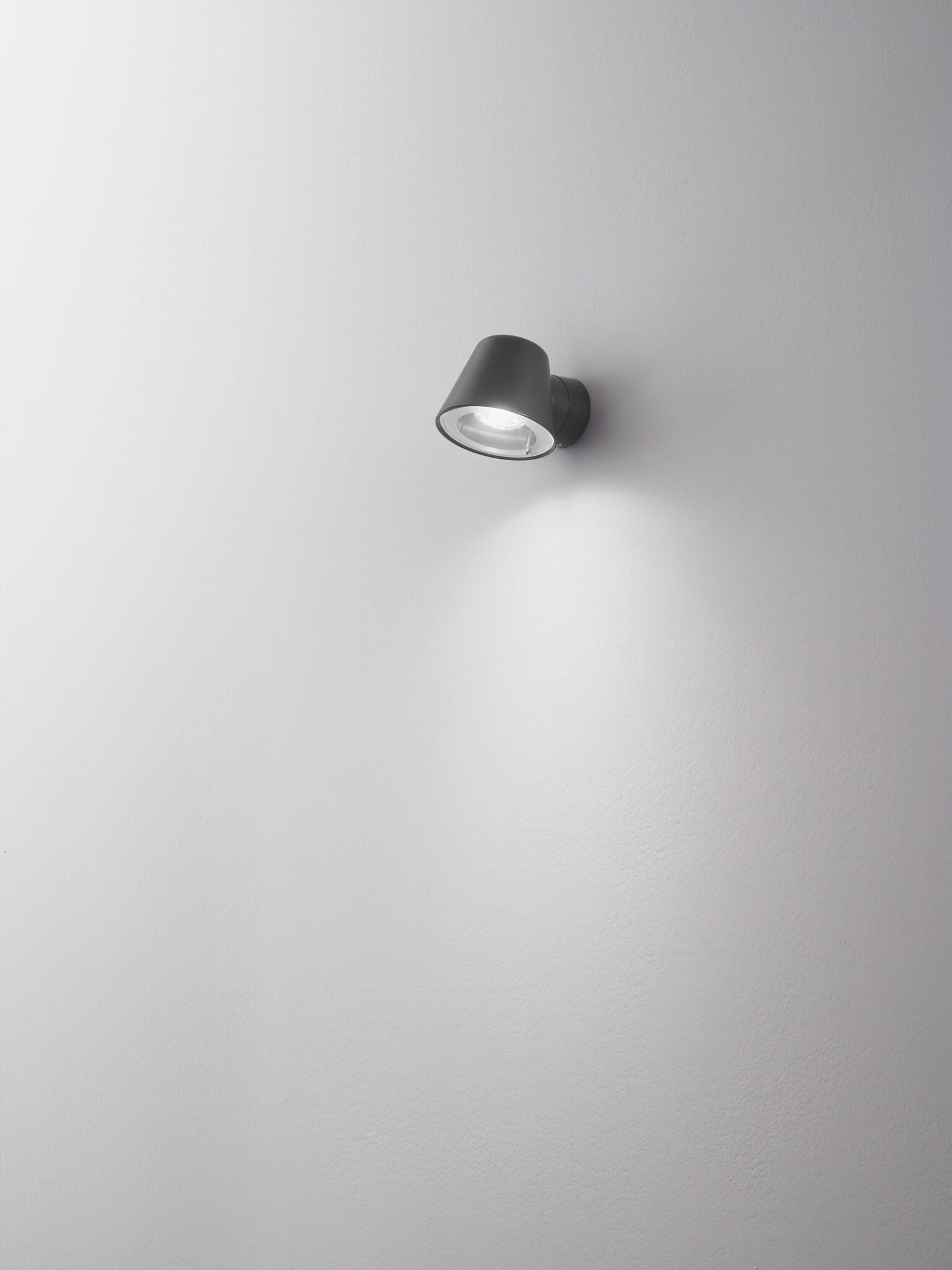 Applique Esterno Orientabile PC/ABS Anti-Salsedine – Isyluce 328 329 Isyluce