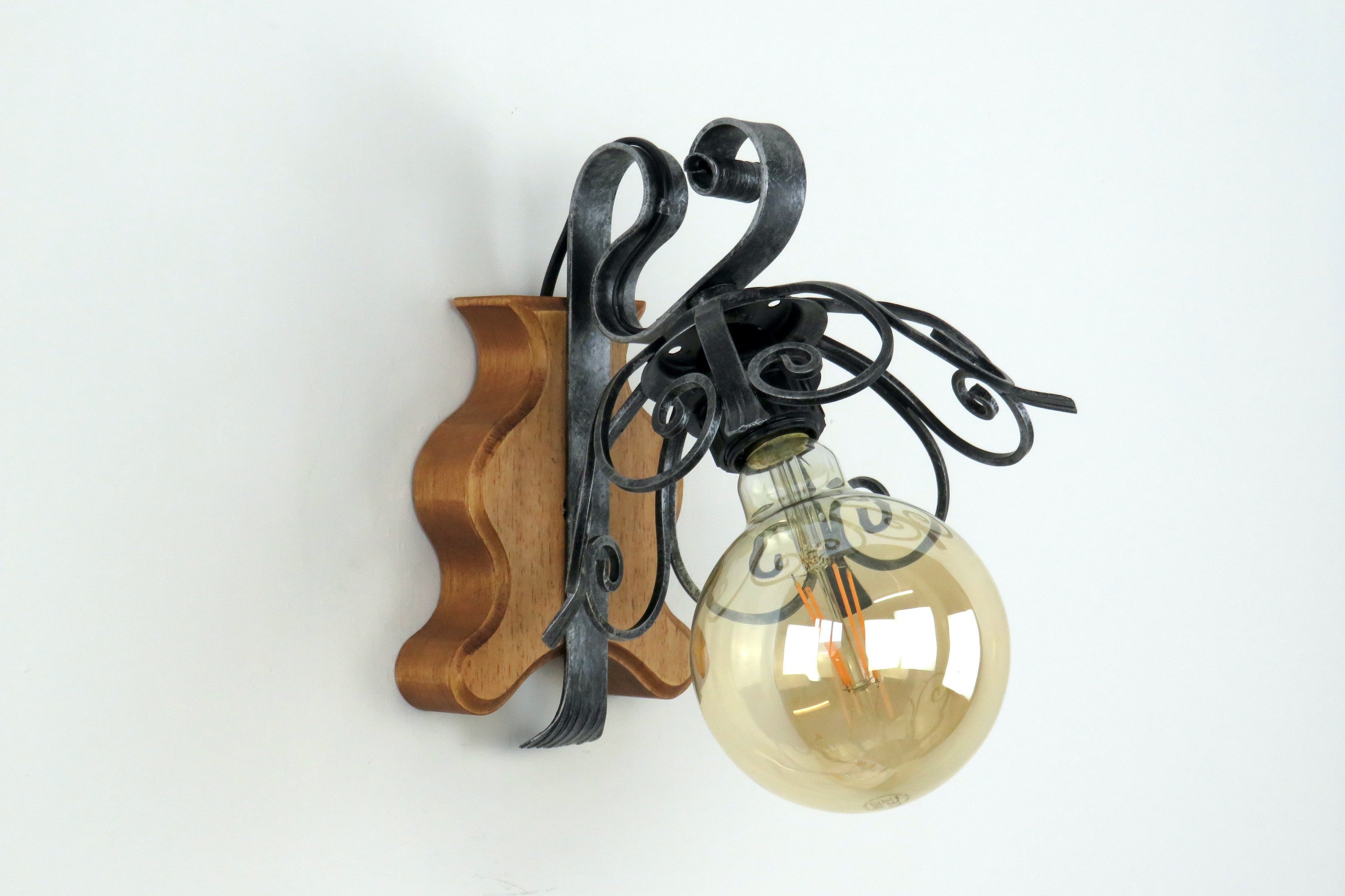Applique in ferro battuto per interni e legno 604-A DIAMANTLUX