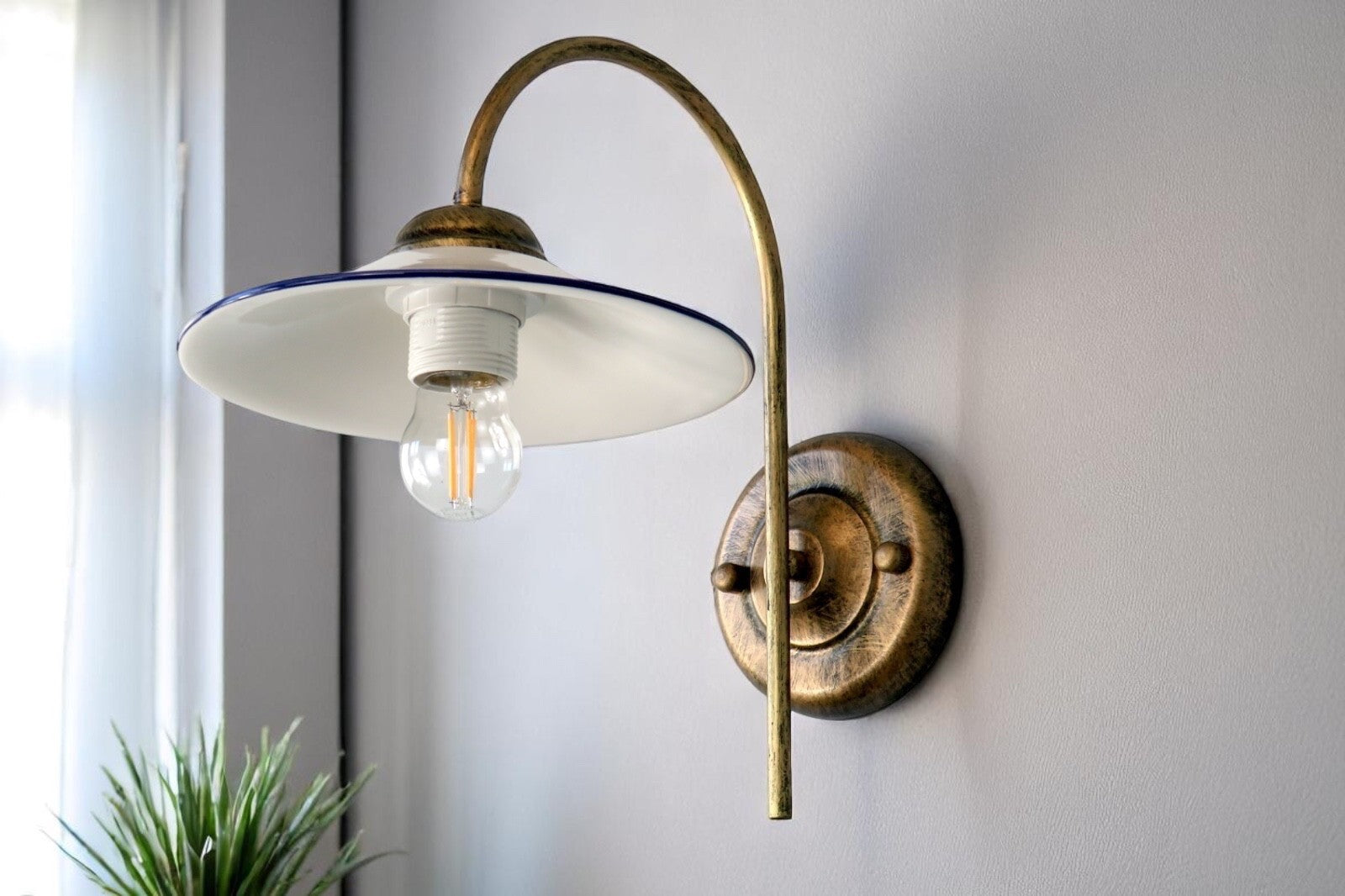 ENEA-A Applique vintage ceramica blu DIAMANTLUX