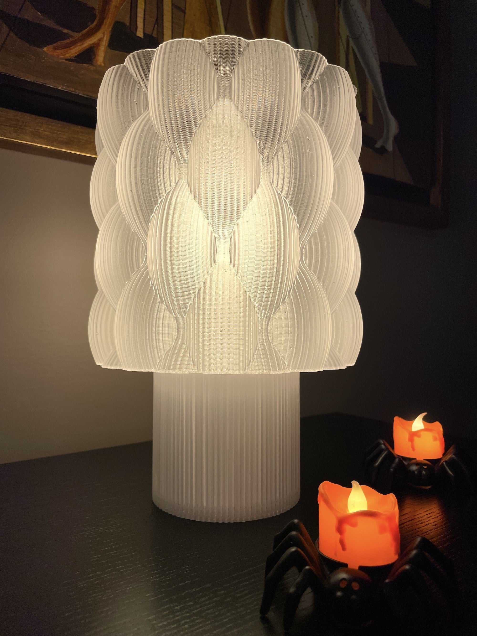 Lampada da Tavolo Conca LG Traslucida con Attacco E27 | Design Moderno 3D