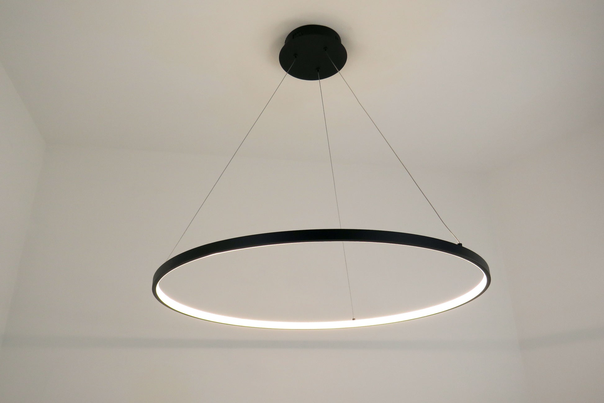 ZIVAGO Ø 100 lampadario cerchio led nero DIAMANTLUX
