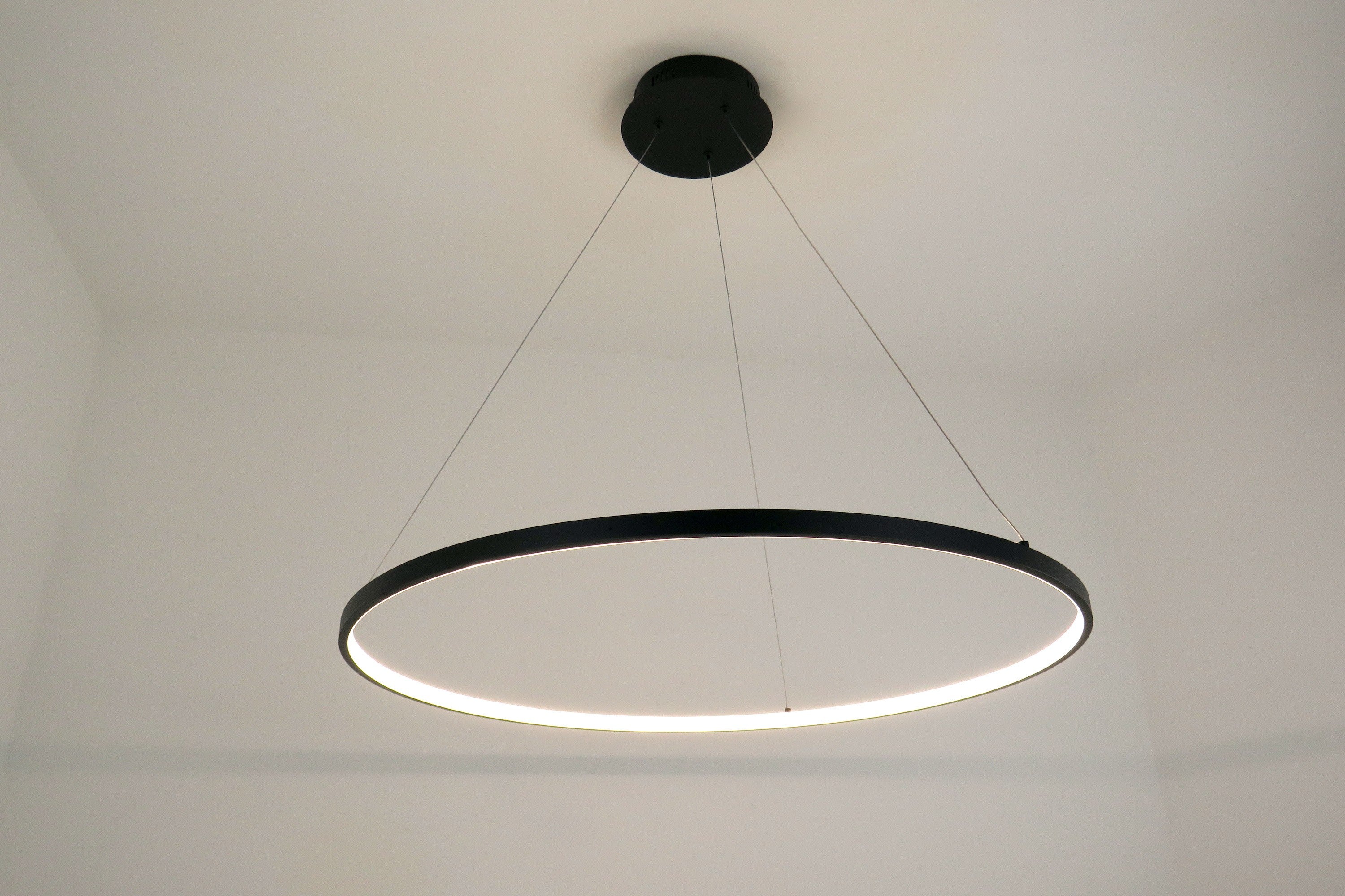ZIVAGO Ø 100 lampadario cerchio led nero DIAMANTLUX